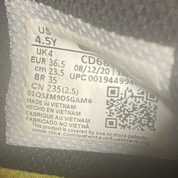 Womens 6 Youth 4.5 Nike Air Max Excee Athletic Shoes Black Green SEF1451 - Picture 8 of 8